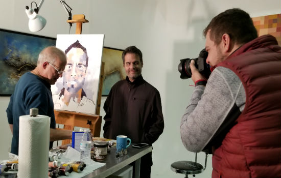 El arte y la fotografía se unen para el proyecto "Serie de Fondo"