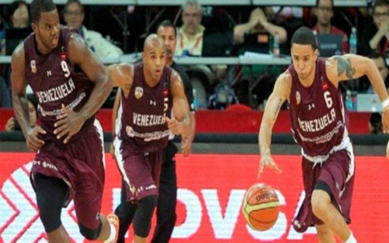 Selección de baloncesto deberá esperar hasta el año próximo por el