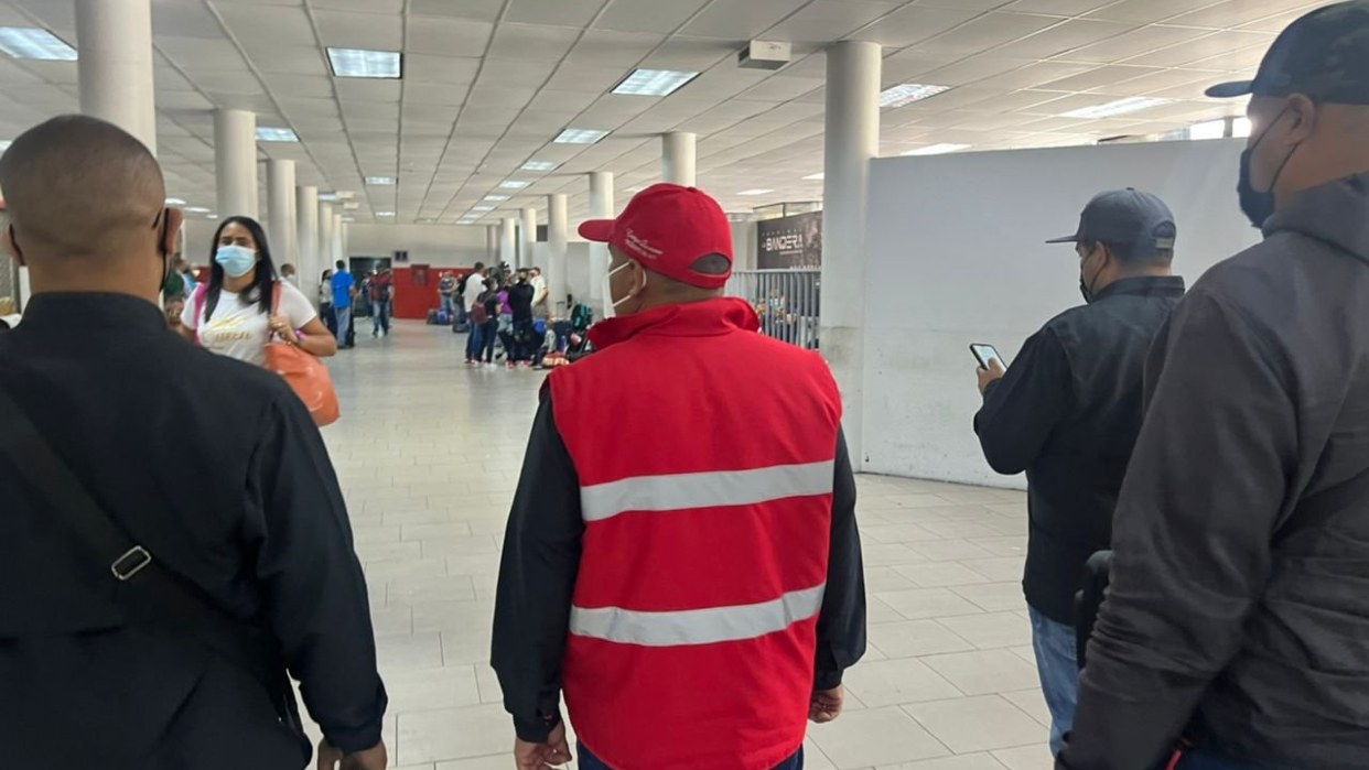 M S De Funcionarios Desplegados En La Bandera Durante El Operativo