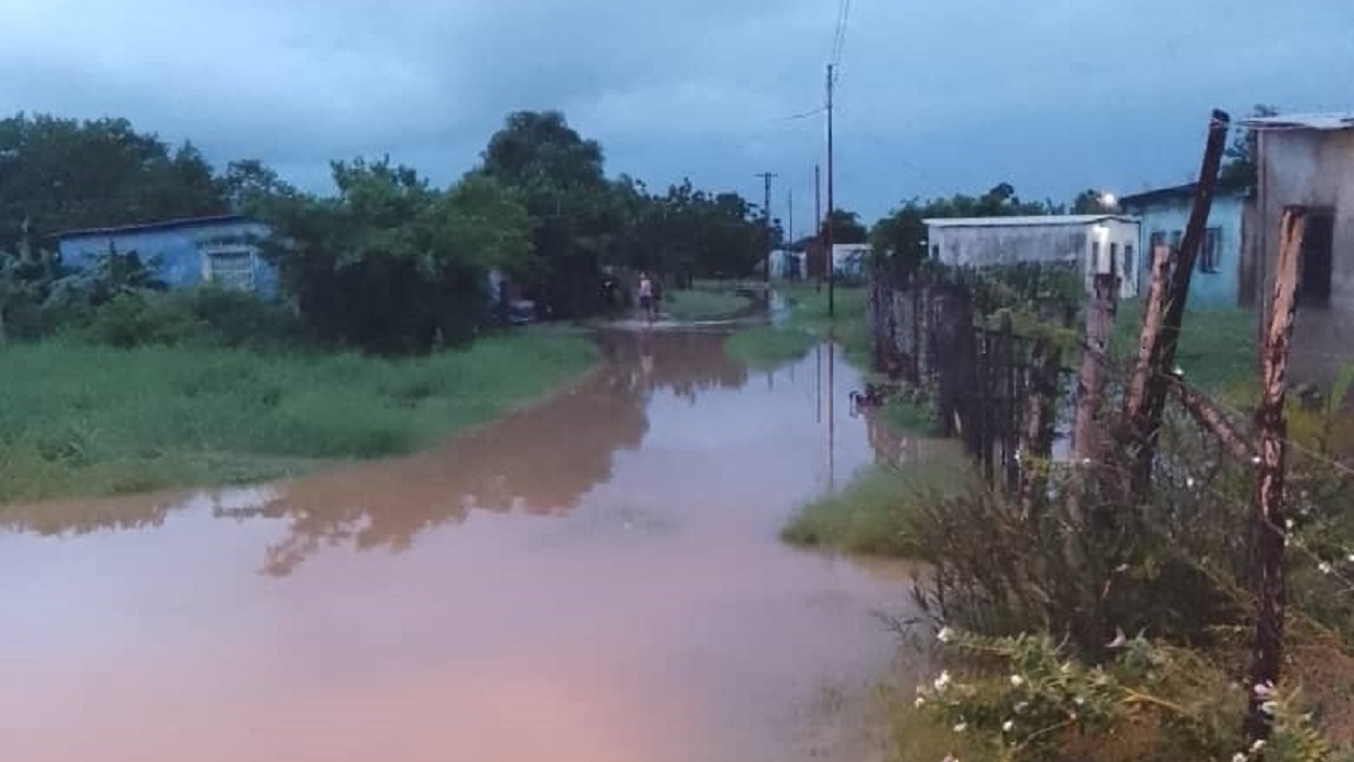 Crecida Del R O Guanape Mantiene En Alerta A Las Autoridades Del