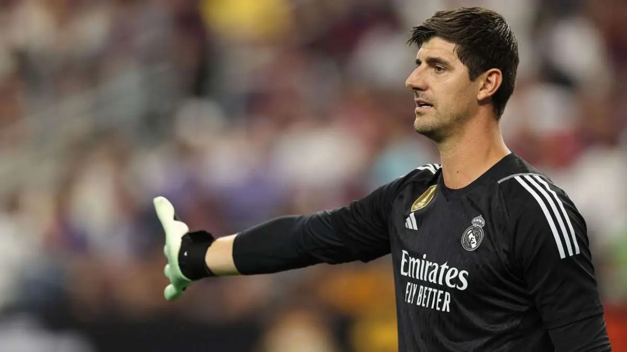 Courtois Se Rompe El Ligamento Cruzado De La Rodilla Y Se Pierde Casi