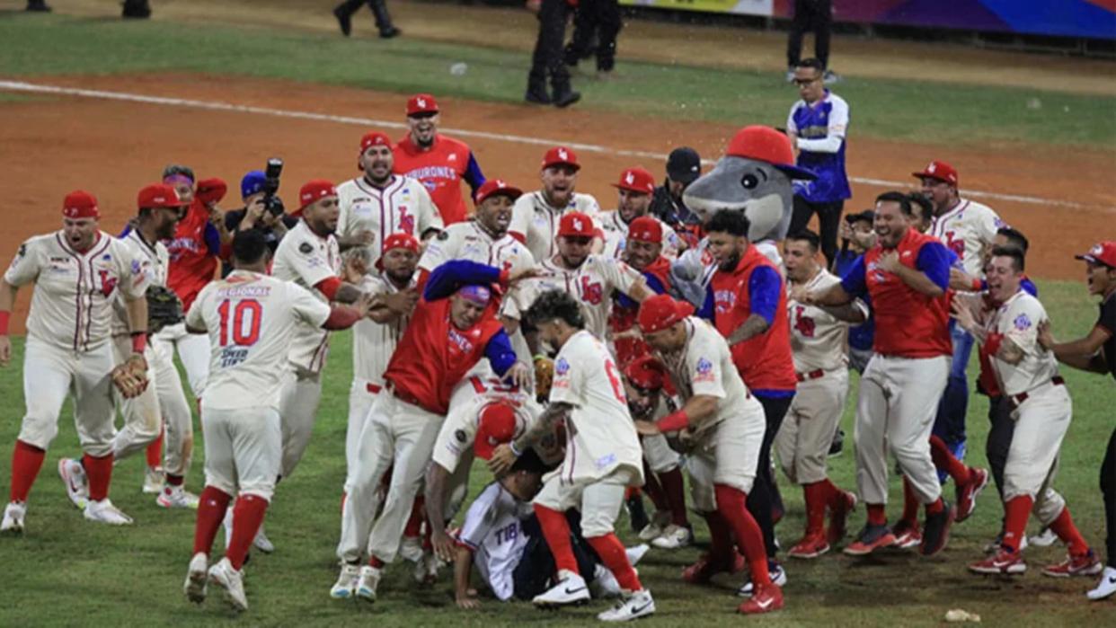 Los Tiburones De La Guaira Presentan Su Nueva Imagen