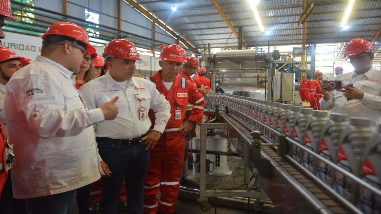 Pdvsa Reactiva Una Planta Productora De Lubricantes