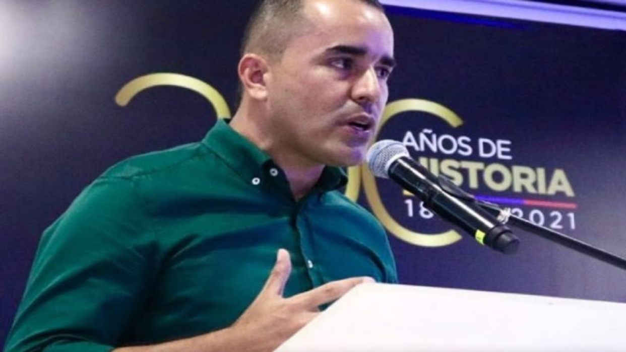 Detienen A Alcalde Colombiano Con Gran Suma De Dinero Y Armas Antes Del