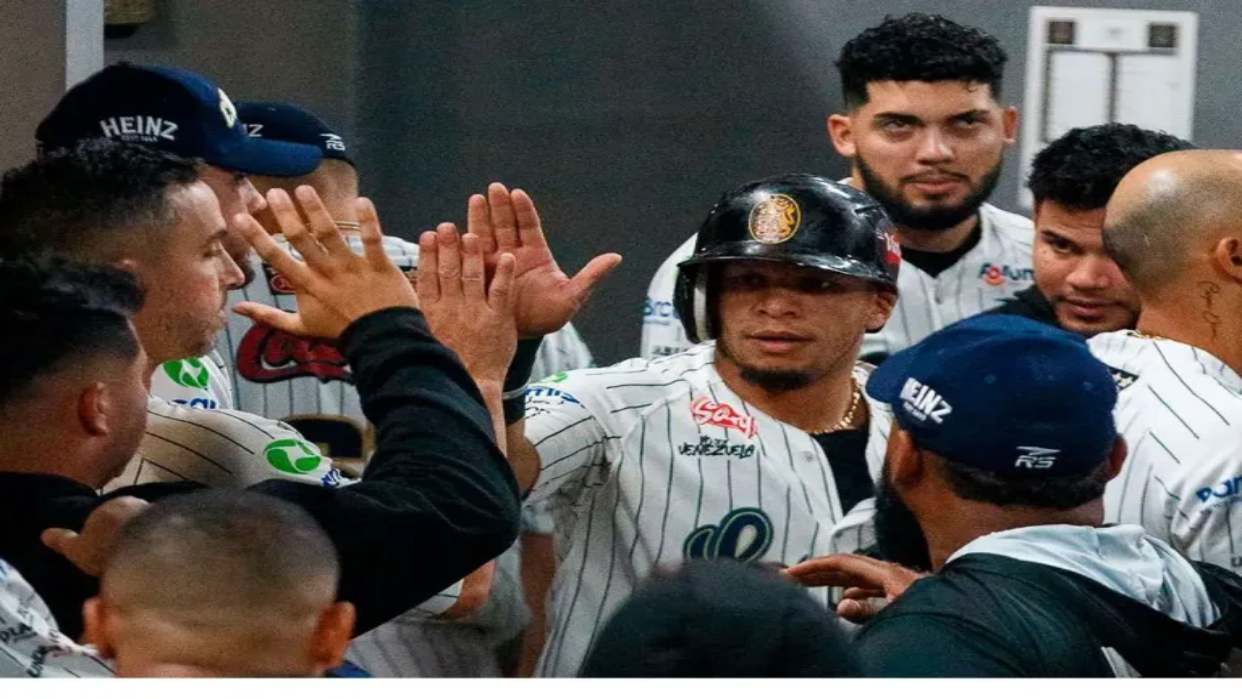 Leones Mantienen Su Racha Y Superan A Tiburones