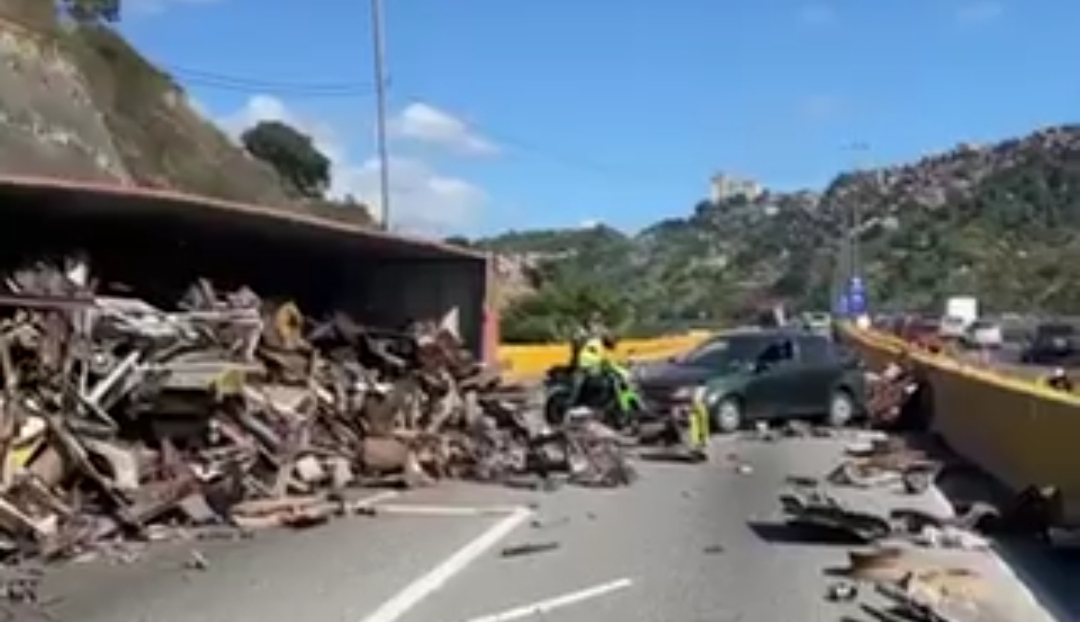 Reportaron Accidente En Autopista Caracas La Guaira Este Martes