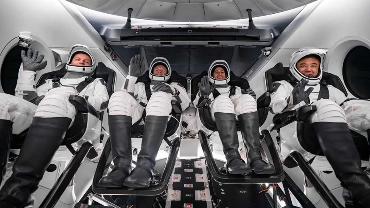 Los cuatro tripulantes de la misión Crew 7 de la NASA y SpaceX regresan