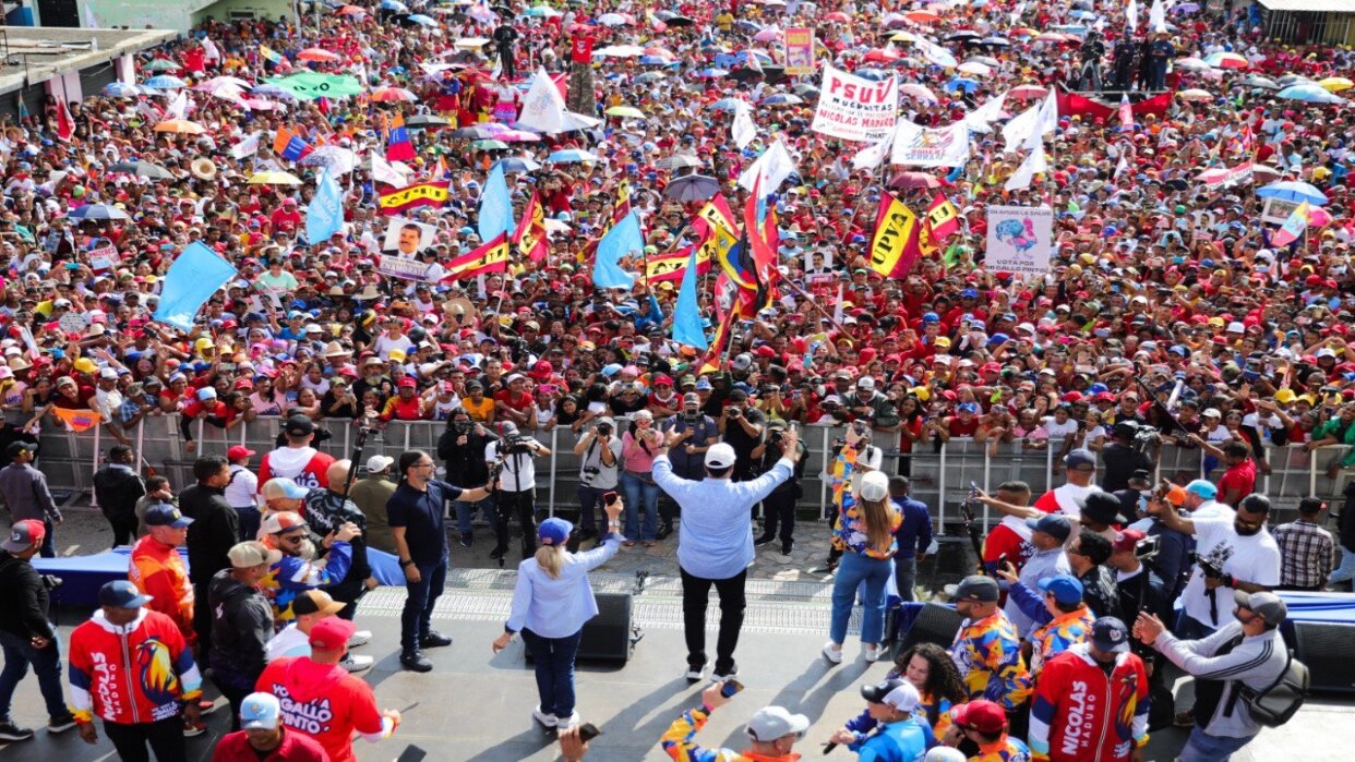 Videos San Fernando De Apure Recibe Al Candidato Nicol S Maduro