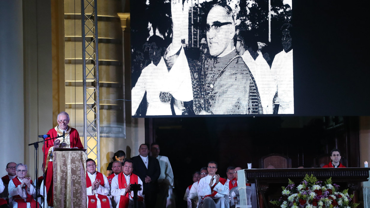 Papa Proclama Santos Al Obispo Salvadoreño Óscar Romero Y A Pablo VI