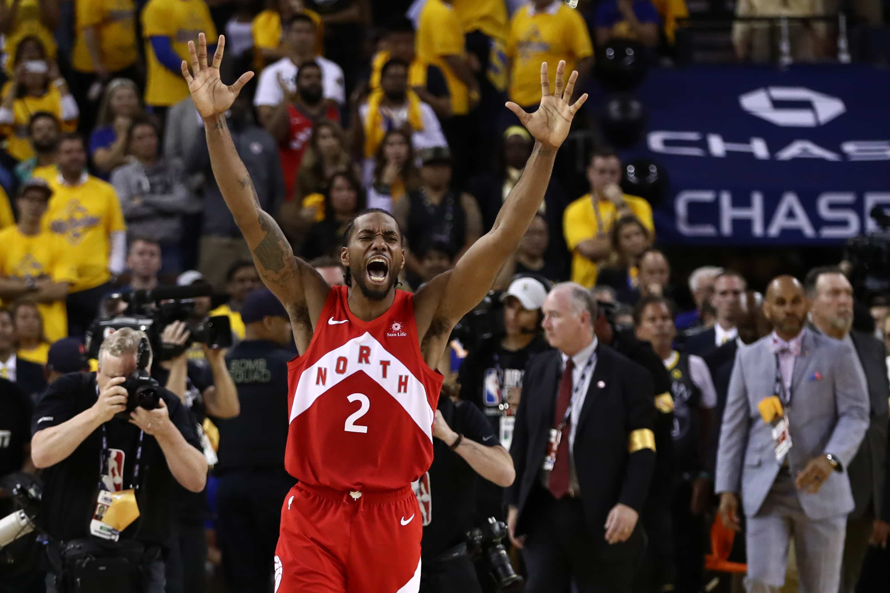 Raptors ganan su primer anillo de la NBA tras destronar a los Warriors