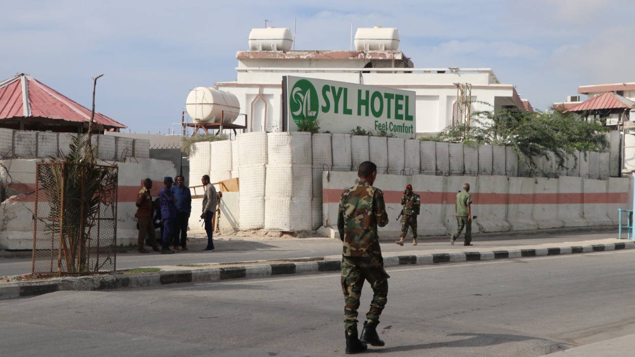 Cinco Muertos En Ataque De Al Shabab Contra Hotel De La Capital De Somalia