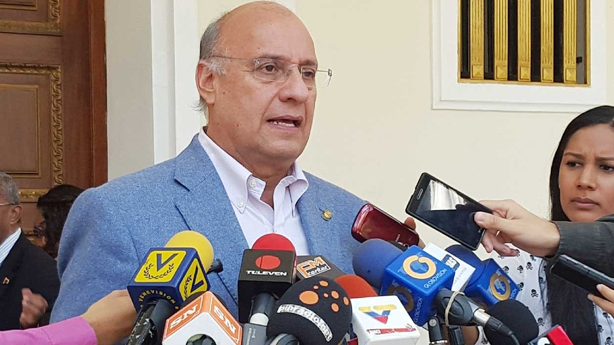 Williams Dávila El sistema de salud en Venezuela es precario a causa