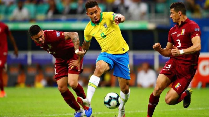 Uruguay vs Brasil en el Centenario: la prueba de fuego para la Celeste de  Marcelo Bielsa