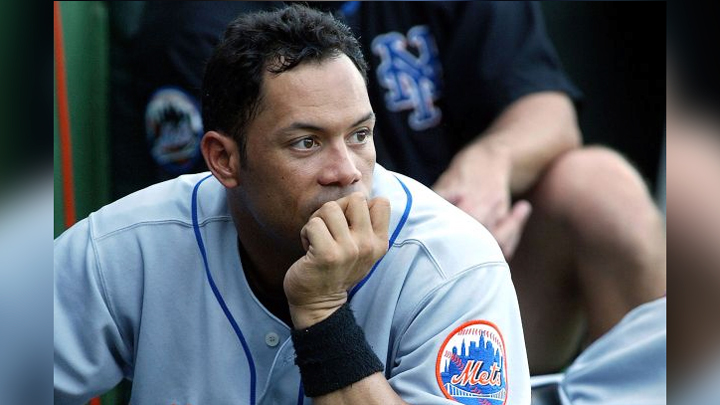 El Clutch Deportivo: Roberto Alomar vetado por la Mayor League Baseball  (MLB)/Grandes Ligas