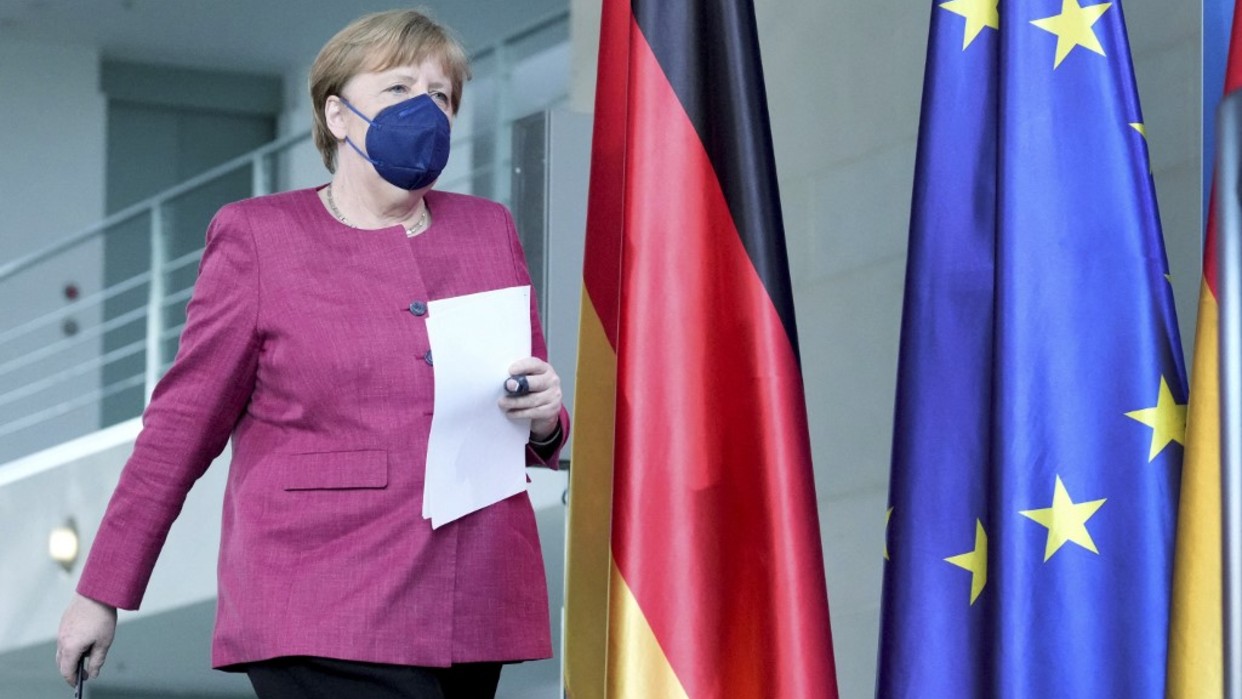 Merkel: es importante que se mantenga el formato de diálogo