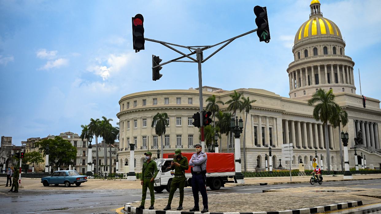 Díaz-Canel acusa a EEUU de querer provocar "estallidos sociales" en Cuba