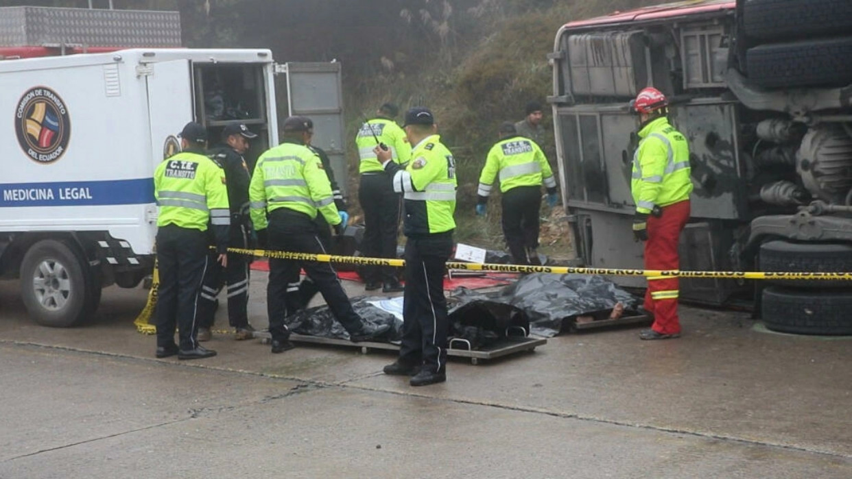 Accidente de autobús deja 18 muertos y 25 heridos en Amazonia de Ecuador