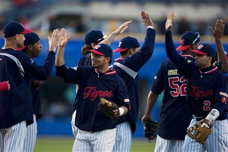 Con una ventaja de 10-6 se posicionaron los Tigres de Aragua ante los