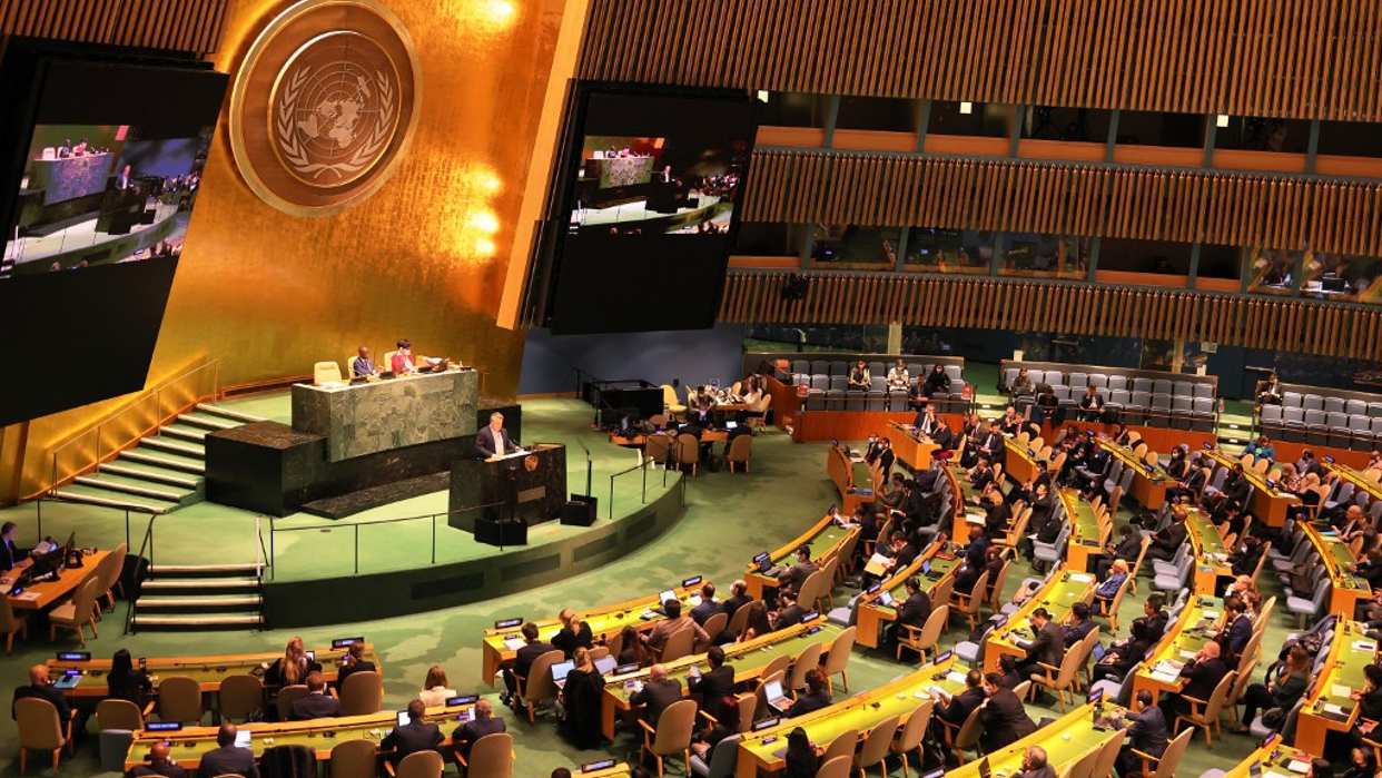 La ONU Ve Indicios De Crímenes De Guerra, En Mariúpol Denuncian Fosas ...