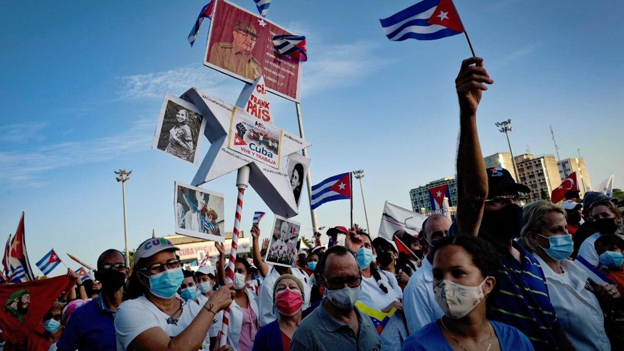 Cuba retomó masivo desfile del primero de mayo, tras dos años de pandemia