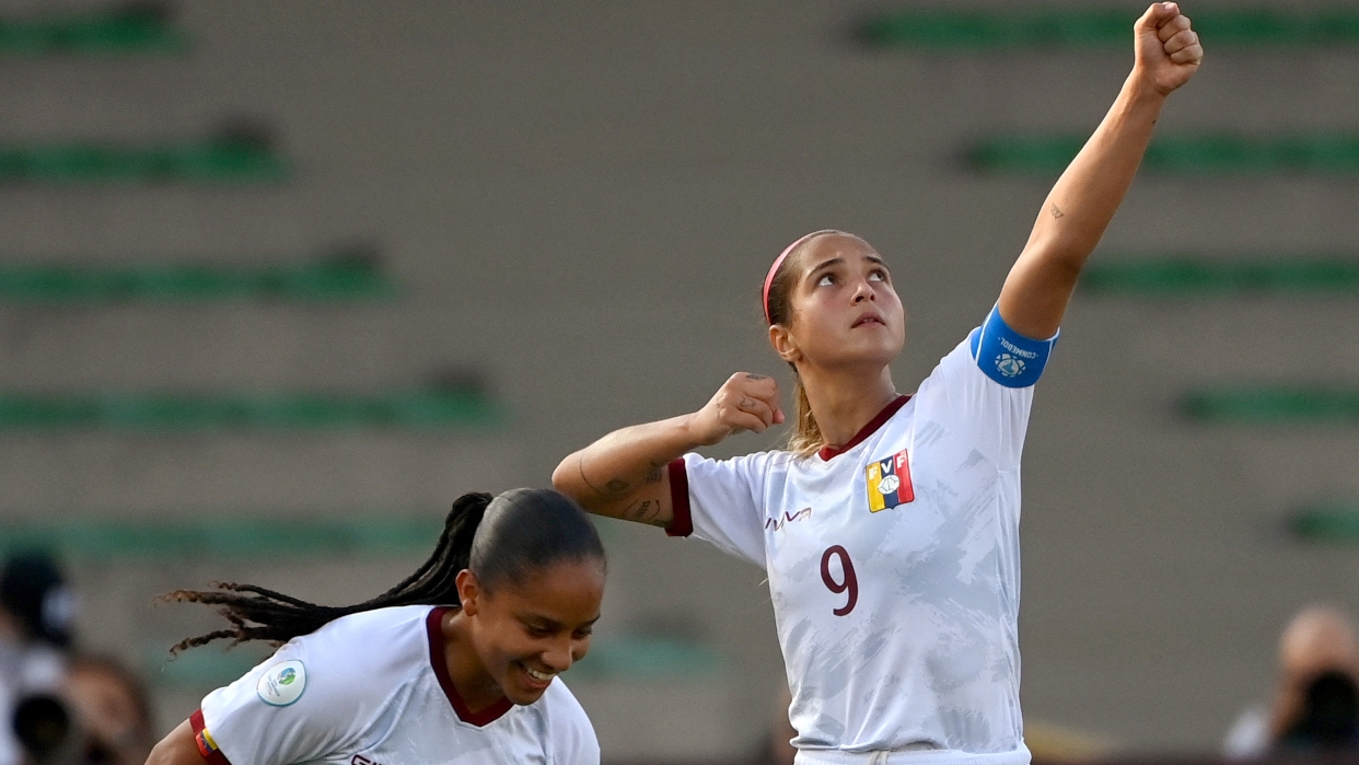 Deyna Castellanos guía a Venezuela en triunfo 1-0 ante Uruguay por Copa  América Femenina