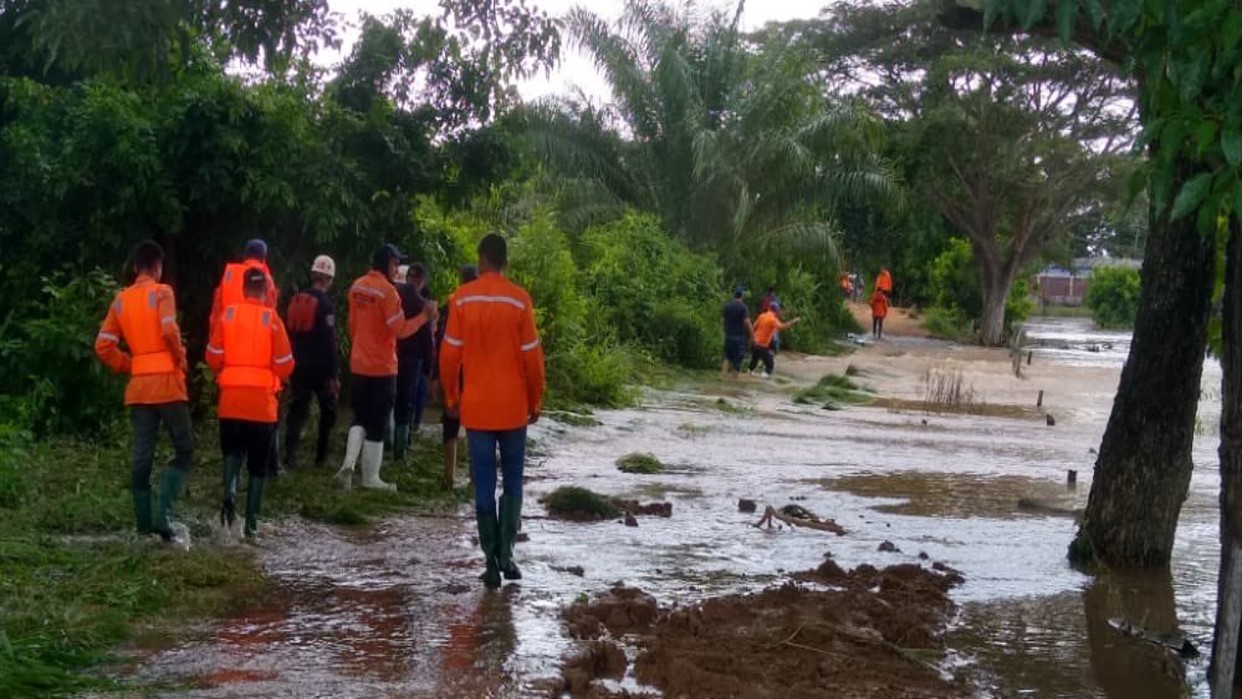 Paso de Onda Tropical deja a 700 familias afectadas en todo el territorio nacional