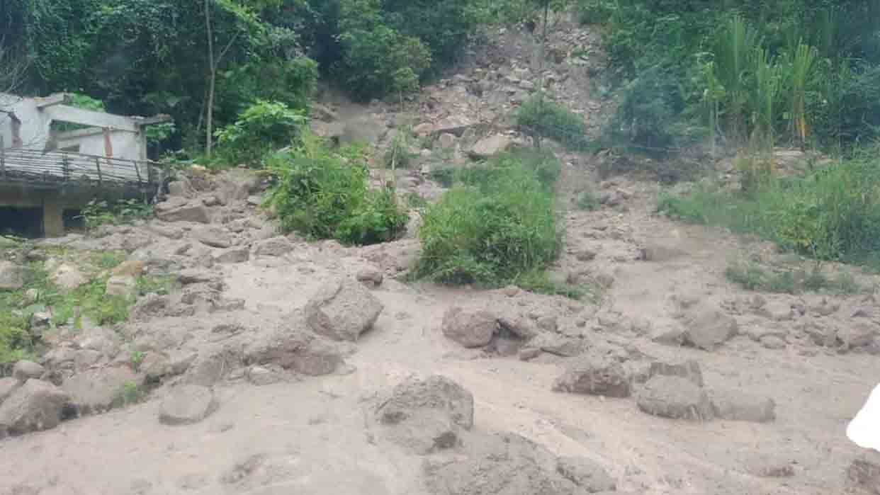 Protección Civil Atiende Contingencia Tras Colapso En Troncal 005 De