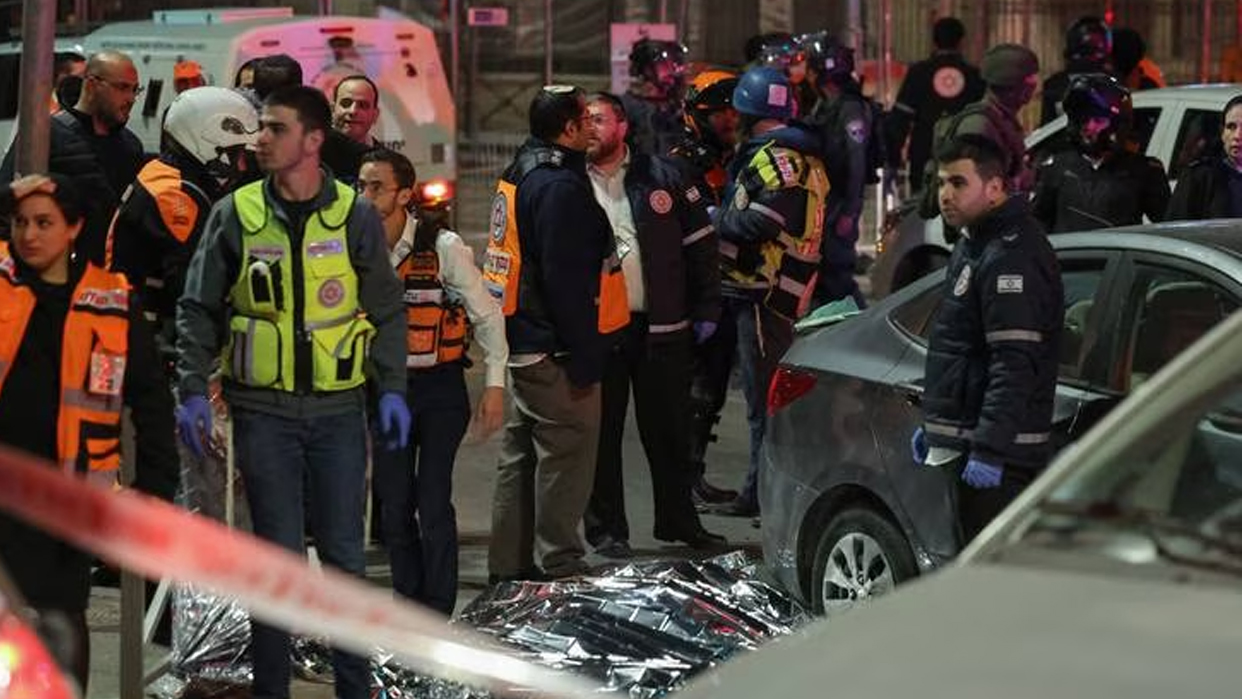 Al menos siete muertos tras un atentado en una sinagoga cerca de Jerusalén 