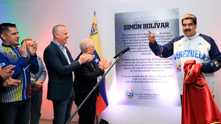 Presidente Maduro entregó formalmente estadio Monumental de Caracas