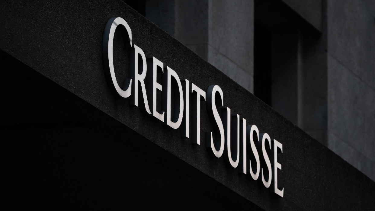Credit Suisse no consigue calmar a los mercados y sufre hecatombe bursátil