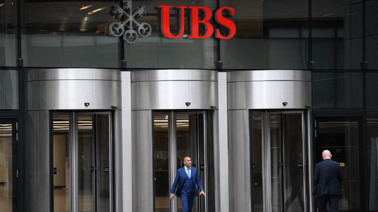 Las acciones del banco UBS vuelven a subir en bolsa tras fuertes caídas