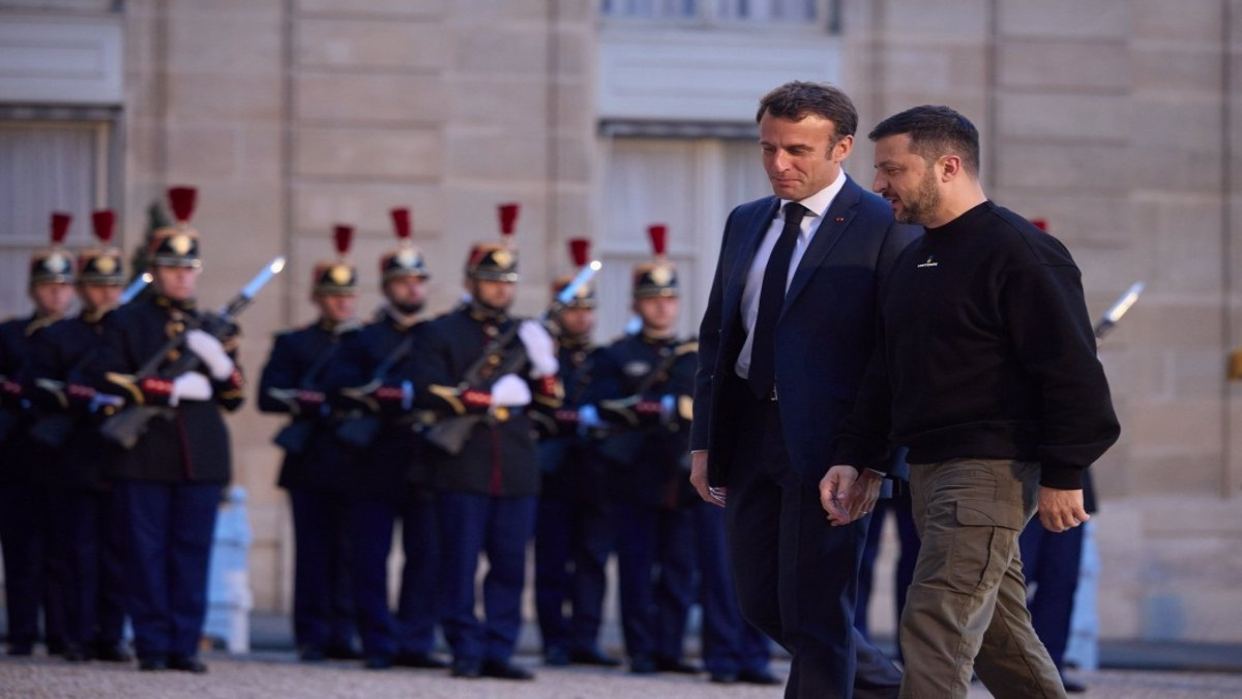 Francia Equipará Batallones Ucranianos Con Vehículos Blindados Y ...