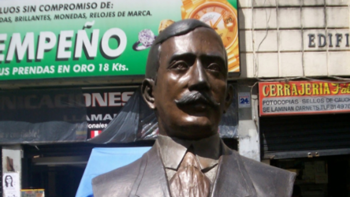 Un busto de bronce en Caracas