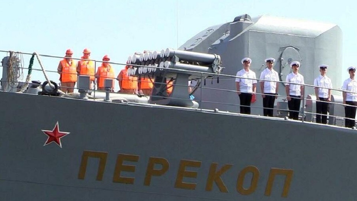Buque escuela ruso Perekop participó en desfile naval en Venezuela