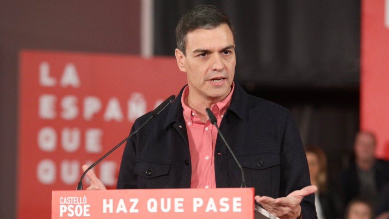 El PSOE negociará con “discreción” para gobernar y rechaza el referéndum en Cataluña