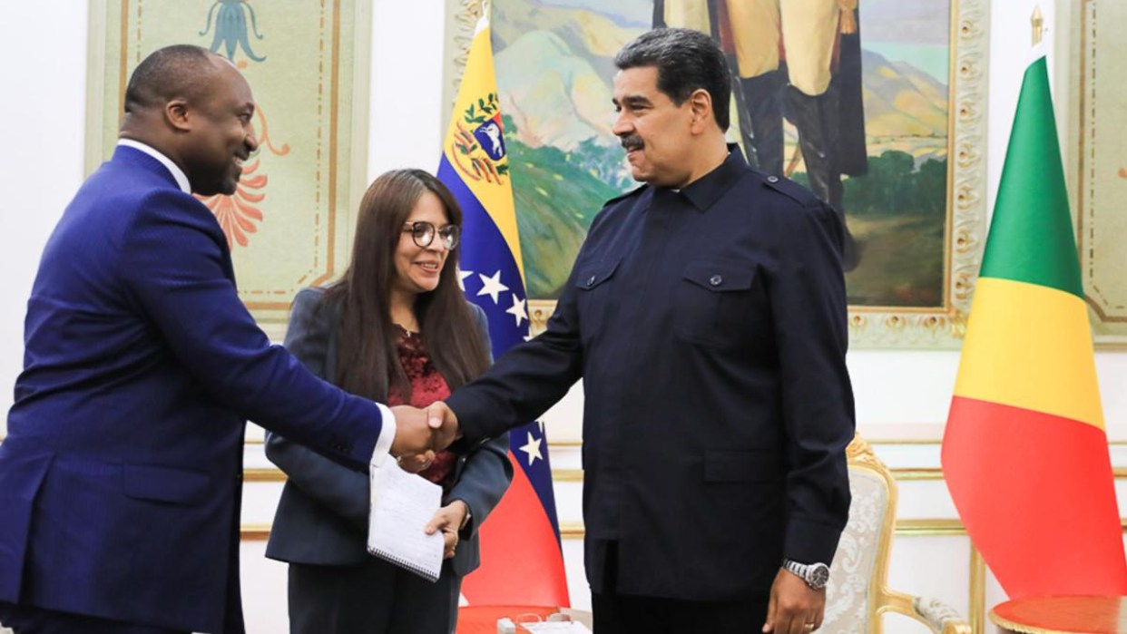 Venezuela y el Congo exploran oportunidades de cooperación en materia petrolera - Efe