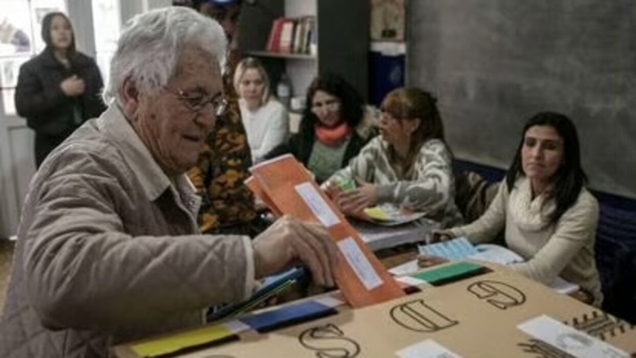 Inician las elecciones primarias en Argentina