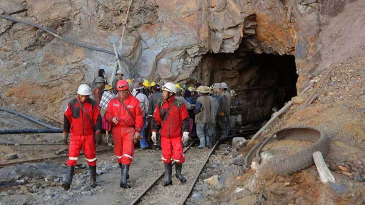 Bolivia: Al menos tres muertos y un herido en un deslizamiento de ...