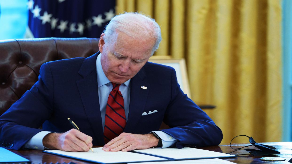 Joe Biden ordenó aumentar el número de refugiados de América Latina