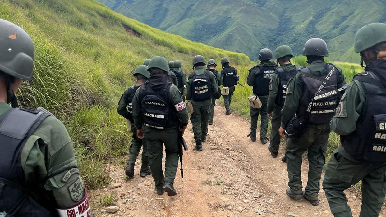 Ceofanb Capturó En Miranda A 3 Peligrosos Reos Evadidos Del Centro Penitenciario De Tocorón 8270