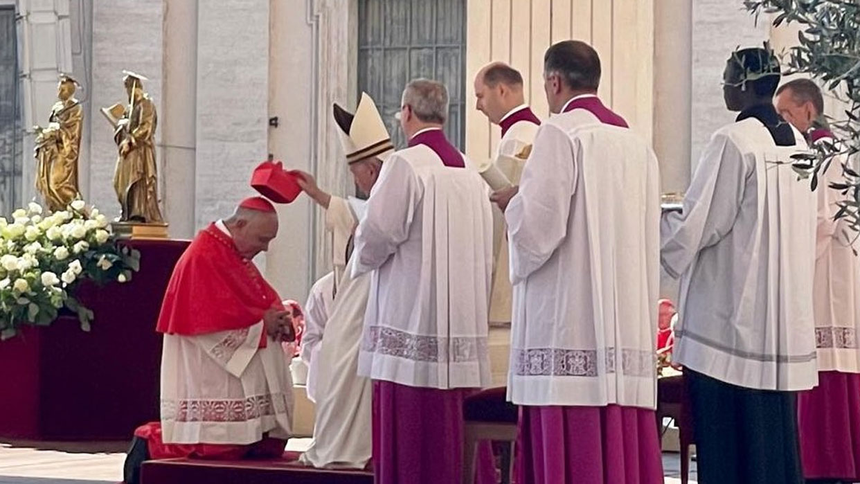 Papa Francisco nombra cardenal al venezolano Diego Padrón