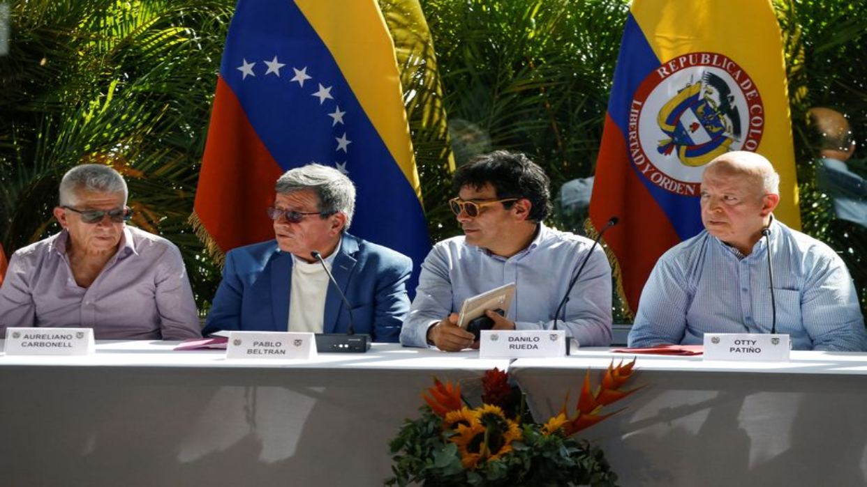 Se aplaza el reinicio del diálogo entre el Gobierno de Colombia y el ELN
