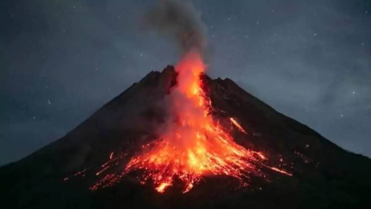  Suben a 22 los muertos por la erupción del volcan Marapi en Indonesia