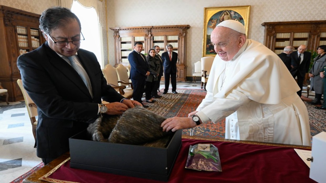 El papa Francisco a Gustavo Petro: 
