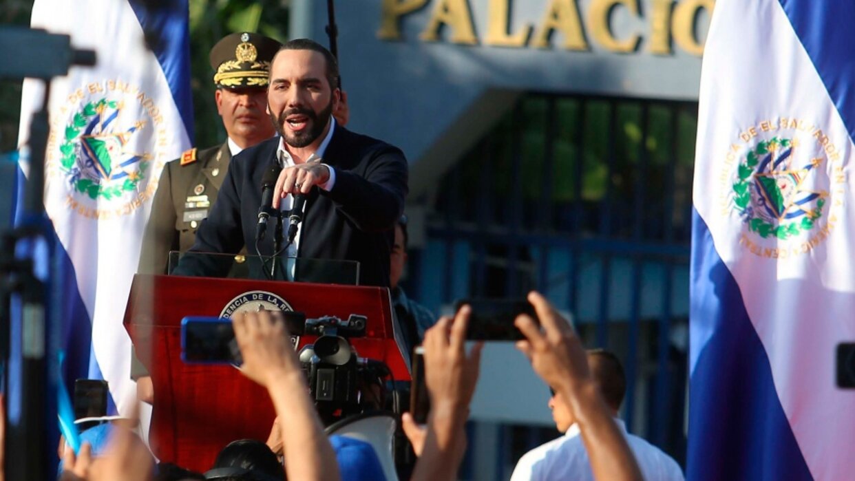 El Salvador celebra elecciones bajo suspensión de derechos y en polémica por reelección