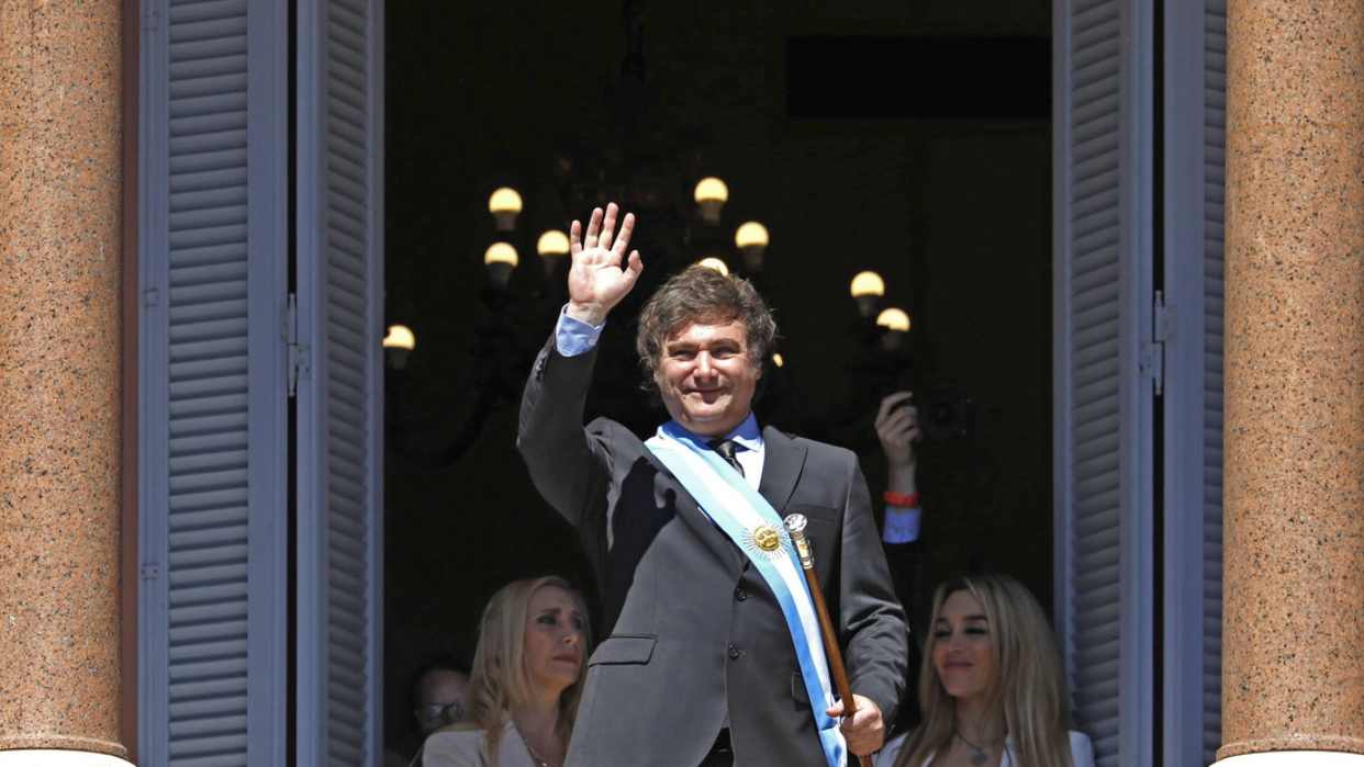 Gobierno argentino presenta el borrador de la nueva ley "ómnibus" con ...
