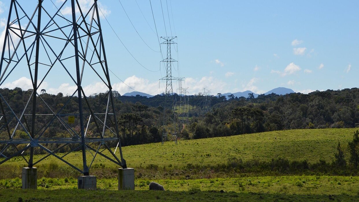 Colombia corta la interconexión eléctrica con Ecuador