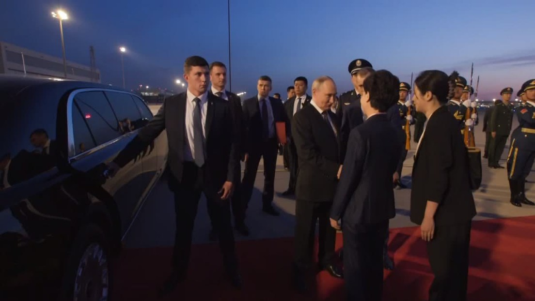 Vladímir Putin llegó a China en su primer viaje al extranjero tras la investidura