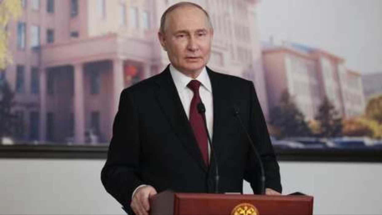 Putin resume su visita a China en una rueda de prensa