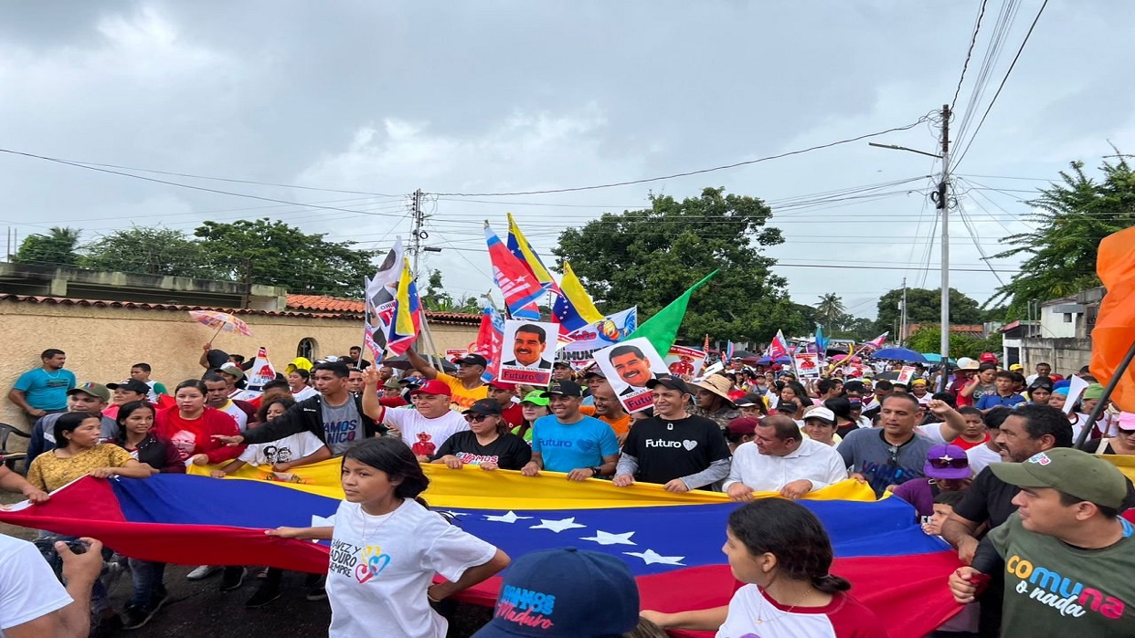 PSUV se moviliza en varios estados del país para apoyar la campaña ...